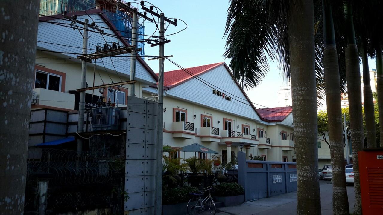 Hotel 9 Mile Γιανγκόν Εξωτερικό φωτογραφία