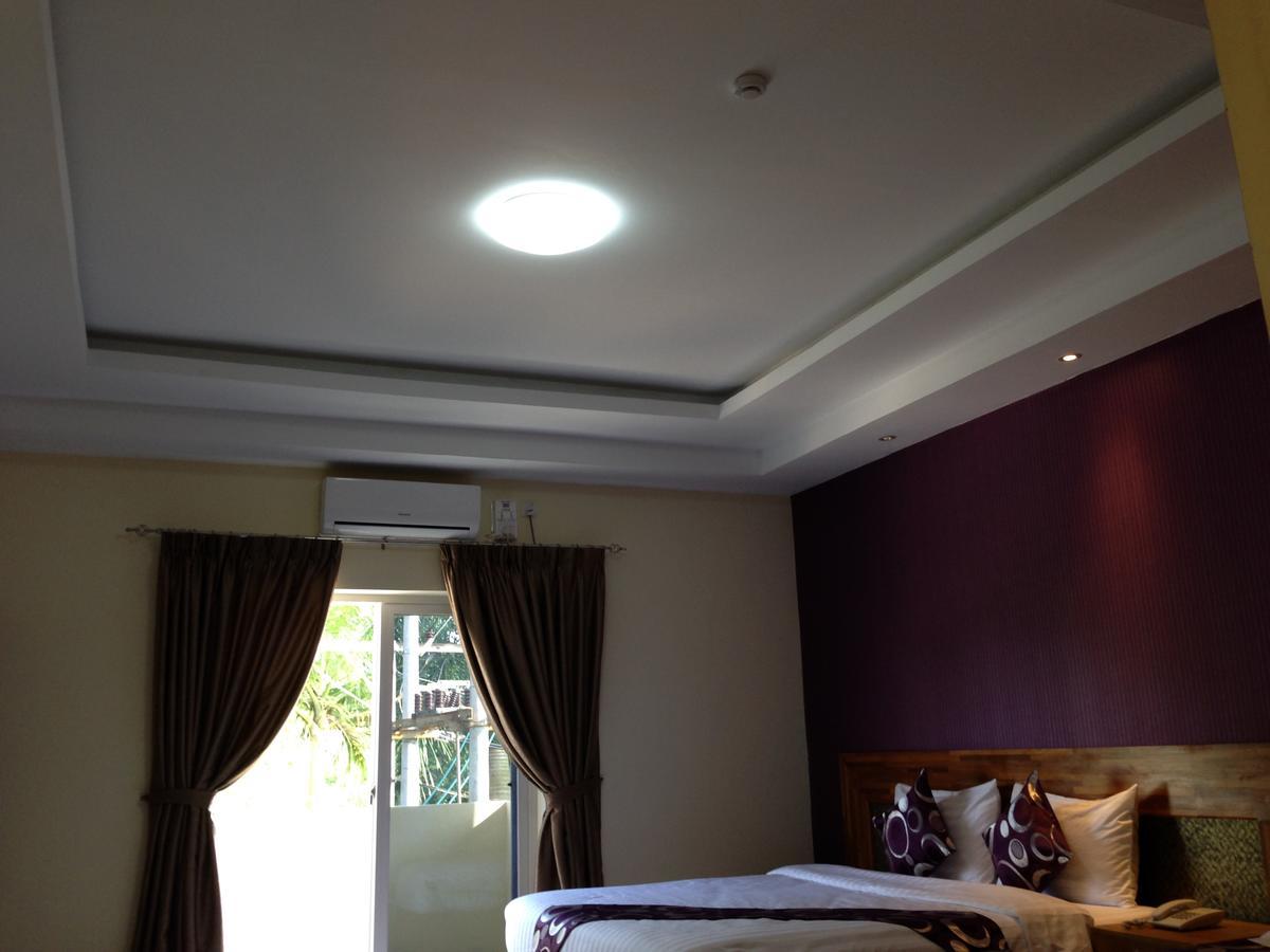 Hotel 9 Mile Γιανγκόν Εξωτερικό φωτογραφία