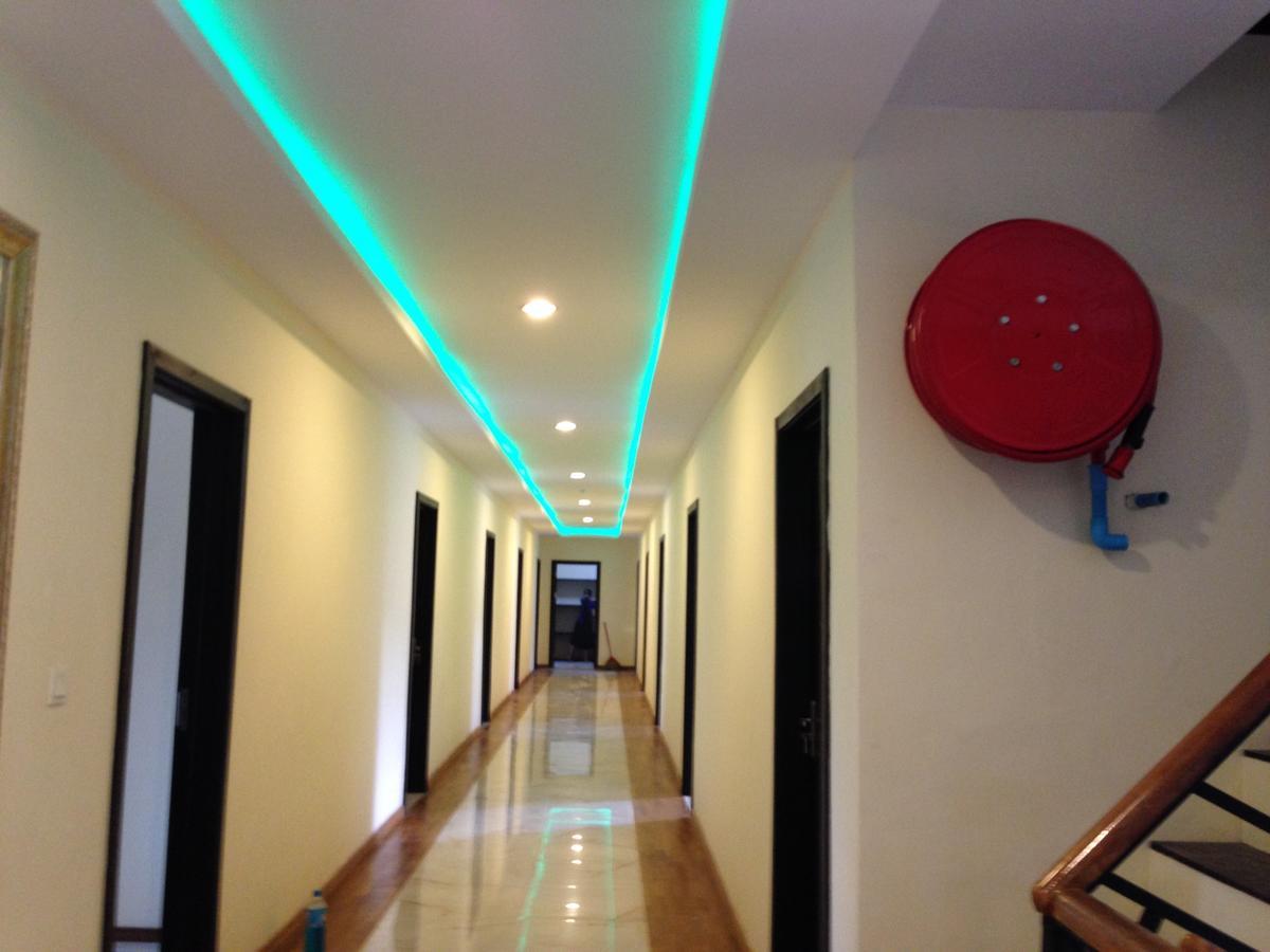 Hotel 9 Mile Γιανγκόν Εξωτερικό φωτογραφία